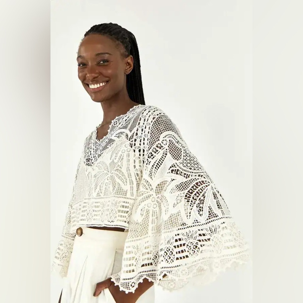Boho Crochet Lace Bell Sleeve Top - White